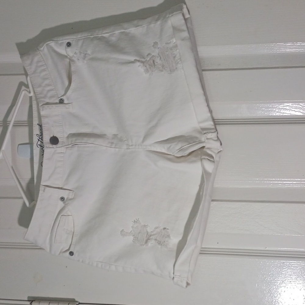 Universal Thread Shorts With Ripped Details